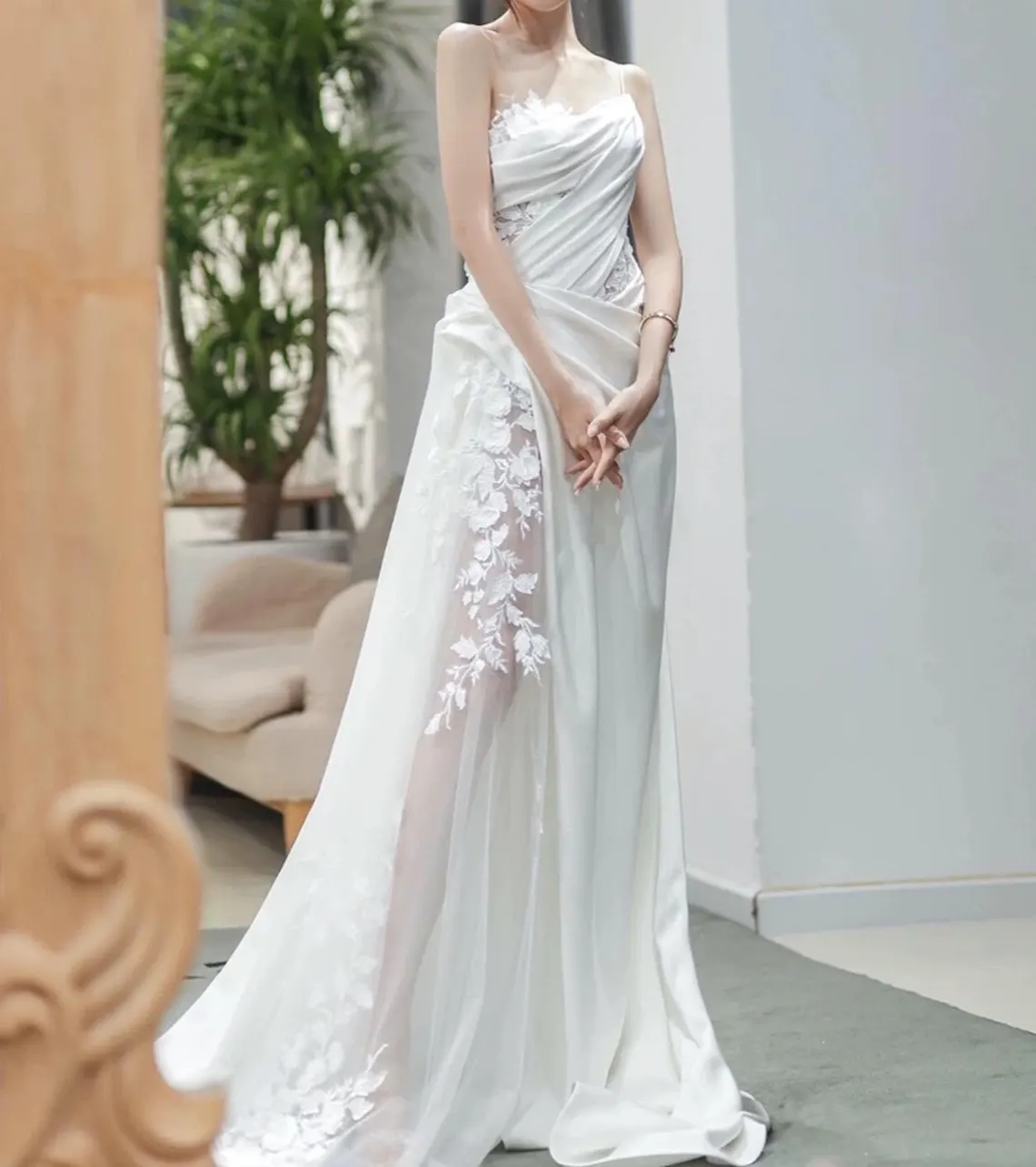 Elegant White Straps Lace A-Line Wedding Dress Birthday Dress MD7329