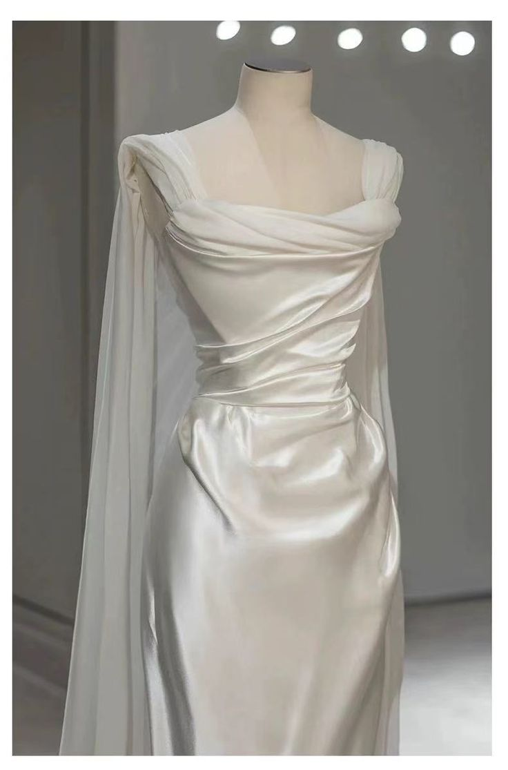 White Satin Pleats Straps Wedding Dress Elegant Party Dress MD7211