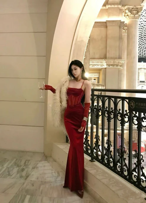 Charming Red Spaghetti Straps Mermaid Long Evening Party Dress, D179