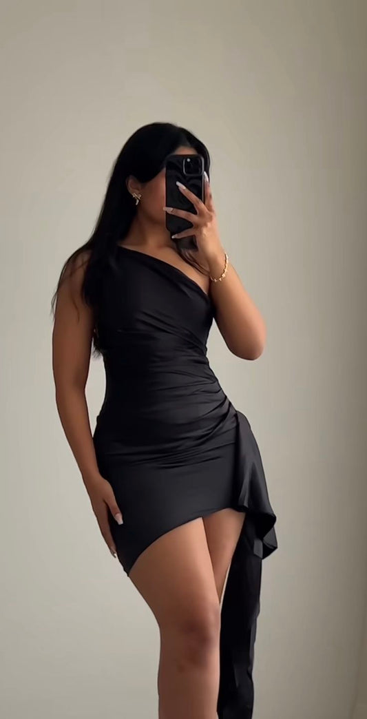 Black One Shoulder Sheath Satin Short Party Dress, D122