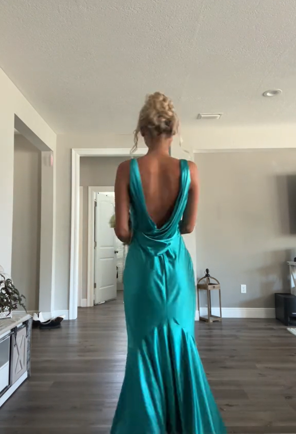 Green V Neck Backless Mermaid Satin Long Formal Party Dress, MD7979